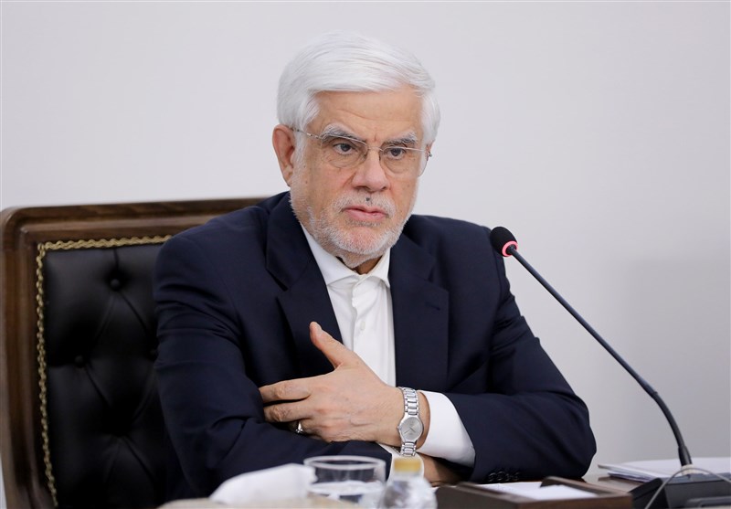 تأکید عارف بر پیوست معیشتی برنامه‌های اقتصادی و سیاست‌های پولی و مالی